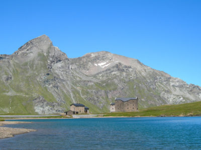 VALLE D'AOSTA-Lago e rifugio Miserin (foto Sergio Enrico)